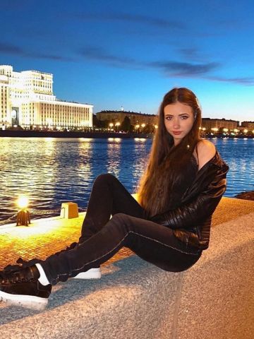 Николь